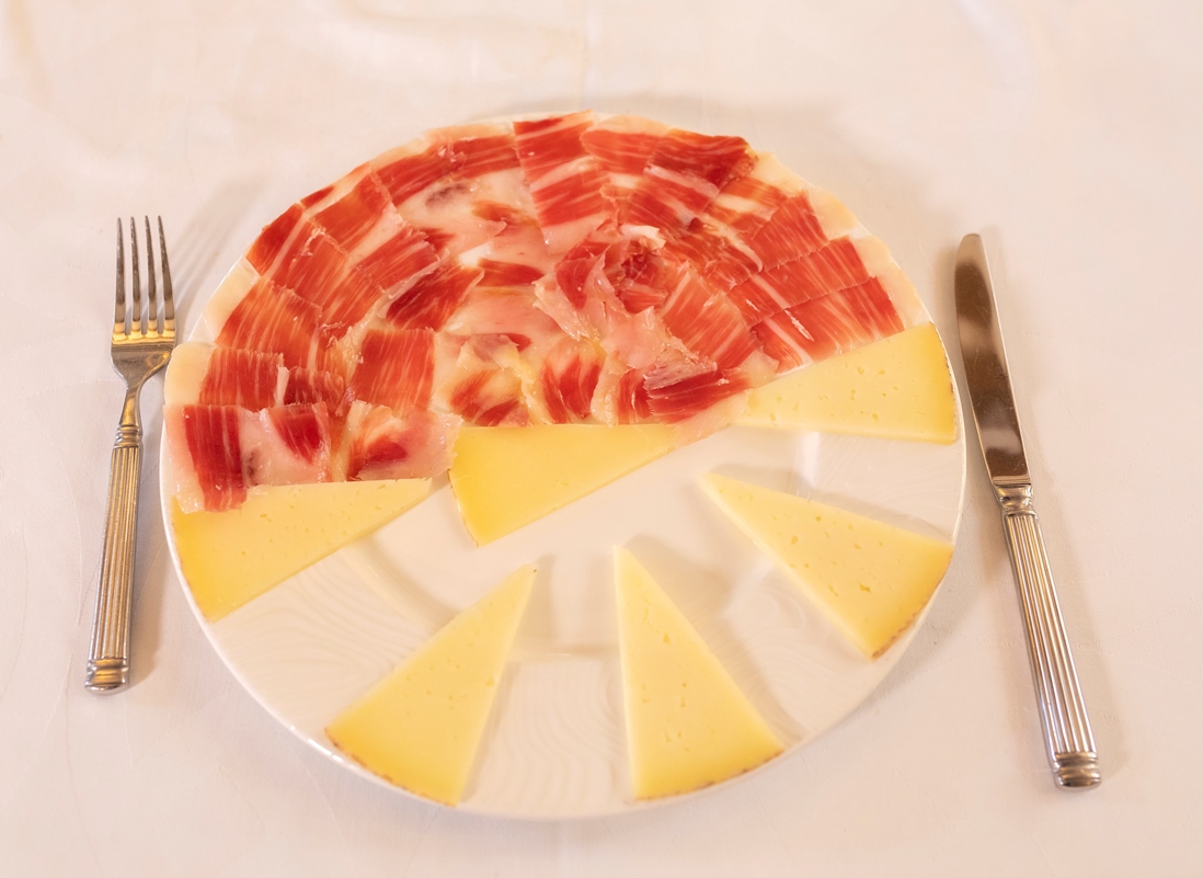 Jamón Ibérico de Bodega y Queso Curado