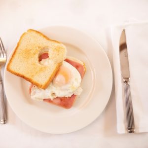 Sandwich Mixto con Huevo